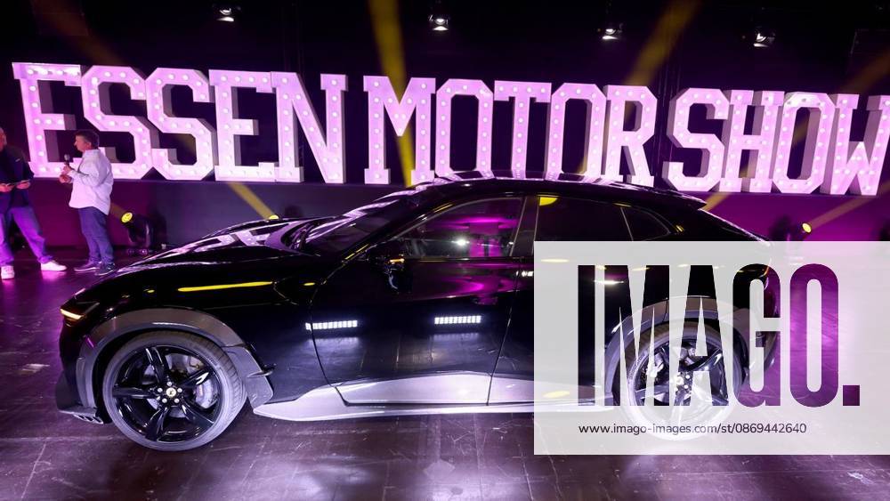 Carwalk at the Essen Motor Show: Extensive photo gallery of spectacular cars ** FOR ** **Ferrari Purosangue at the Essen Motor Show on October 14, 2026, at Messe Essen in Essen-Rüttenscheid, Germany, North Rhine-Westphalia, Essen. Copyright ChristofxKöpsel