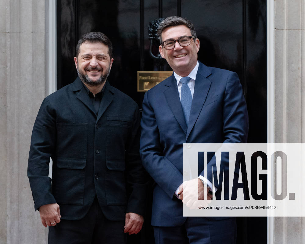 British Prime Minister Andy BURNHAM welcomes Ukrainian President Volodymyr ZELENSKYY outside 10 Downing Street in London, United Kingdom, ahead of their meeting to discuss support for Ukraine. London United Kingdom - ZUMAk172 20261014_zip_k172_074