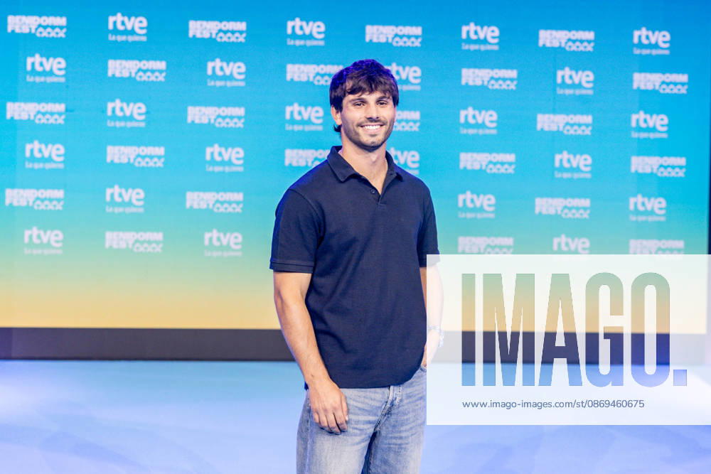 RTVE Announces the Artists Selected to Participate in Benidorm Fest 2027 Singer Fran Tuduri during the presentation of the artists who will participate in Benidorm Fest 2027, on October 14, 2026, in Madrid, Spain. The sixth edition of Benidorm Fest will be held from January 23 to 30, 2027, returning to its traditional dates on the calendar after having been moved to February for the previous edition. OCTOBER 14, 2026 BENIDORM FEST ARTISTS MUSIC SINGERS Madrid Madrid, Spain