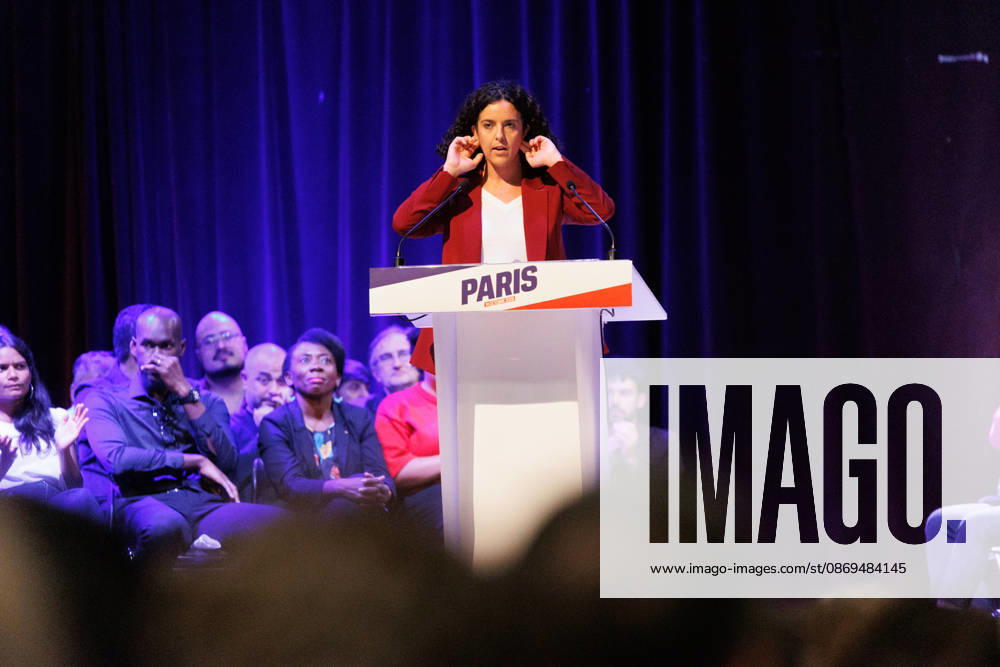 On Wednesday, October 14th at 7 p.m., La France Insoumise held a large public meeting at the Olympe de Gouges hall in support of Jean-Luc Mo lenchon s presidential candidacy. Manon Aubry attended the meeting. - ZUMAs287 20261014_zip_s287_007