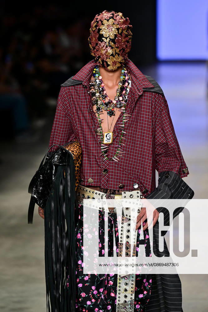 SãO PAULO, SP - 14.10.2026: SPFW N61 - Martins brand fashion show, at SPFW N61, (São Paulo Fashion Week) this Wednesday (14), at Pavilhão das Culturas Brasileiras (PACUBRA), Parque do Ibirapuera, São Paulo, SP. x3031828x RobertoxCasimiro