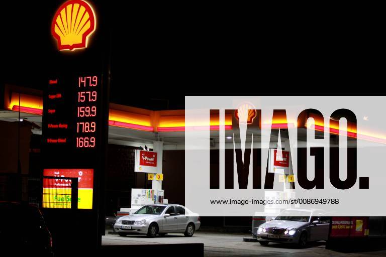 Cologne, Germany - A shell fuel station price sign is seen in Cologne, Germany. .Diesel fuel prices are rising nearly as high as super fuel prices. Gasoline prices remain high in Germany after reaching record levels recently. Cologne Germany - ZUMAs197 20181121_zaa_s197_090