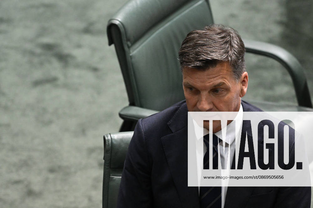 QUESTION TIME, Australian Opposition Leader Angus Taylor reacts during Question Time in the House of Representatives at Parliament House in Canberra, Thursday, October 15, 2026. ( NO ARCHIVING CANBERRA AUSTRALIAN CAPITAL TERRITORY Australia