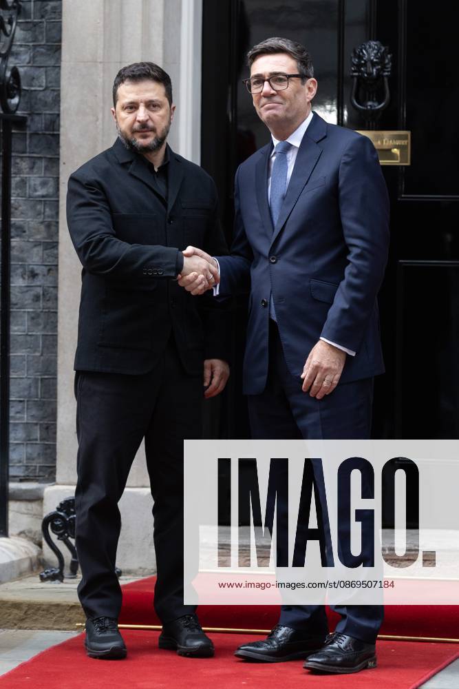 Ukrainian President Volodymyr Zelensky meets British Prime Minister Andy Burnham at Downing Street, London, UK - 14 Oct 2026 British Prime Minister Andy Burnham (R) and Ukrainian President Volodymyr Zelensky meet on the steps of 10 Downing Street , London Ukrainian President Volodymyr Zelensky meets with British Prime Minister Andy Burnham at Downing Street. They are joined by members of the Kings Guard London United Kingdom
