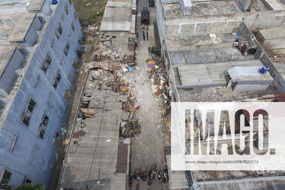 Blast at Indonesian market kills 2, injures 11 in South Tangerang BANTEN, INDONESIA - OCTOBER 15: An aerial view shows damaged shop-house buildings and debris scattered across the site of an explosion at a market in South Tangerang, on the outskirt of Jakarta, Indonesia, on October 15, 2026. The blast killed two people and injured at least 11 others, according to police. Investigators are examining the cause of the explosion after finding an ethylene gas cylinder at the site. The blast damaged shop-house buildings and scattered debris across the surrounding commercial area. Agoes Rudianto Anadolu Banten Indonesia. Editorial use only. Please get in touch for any other usage.