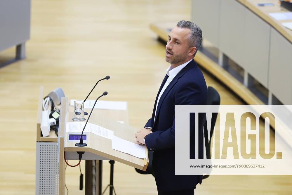 State Parliament Special Session: Ulrich Siegmund (AfD) delivers a speech