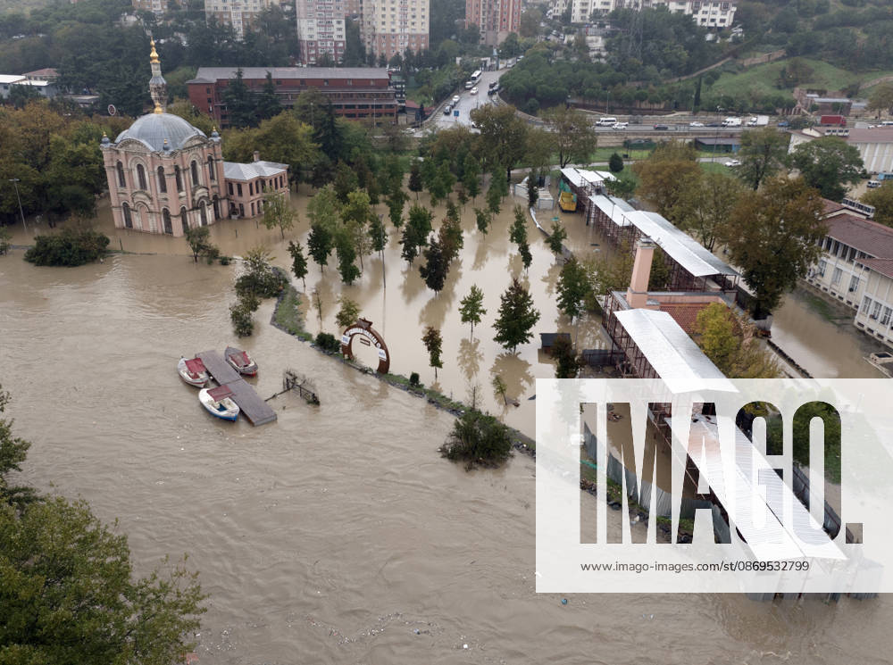 Heavy rainfall hits Istanbul ISTANBUL, TURKIYE - OCTOBER 15: An aerial view shows the historic Sadabat Mosque, also known as Aziziye Mosque, and surrounding structures submerged in floodwaters after the Kagithane Stream overflowed in the Kagithane district of Istanbul, Turkiye, on October 15, 2026. Ali Ebubekir Tokcan Anadolu Istanbul Turkey. Editorial use only. Please get in touch for any other usage.