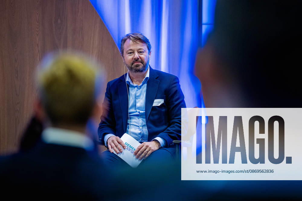 Norsk Industri Offshore s open members meeting, Oslo, October 15, 2026. Espen Bostadlokken, CEO of Siemens Energy, at Norsk Industri Offshore’s open members’ meeting at Naeringslivets hus. Photo by Stian Lysberg Solum, NTB, Oslo, Norway. SKV4HV2va1k. . Ref: BUSSKV4HV2va1k.jpg