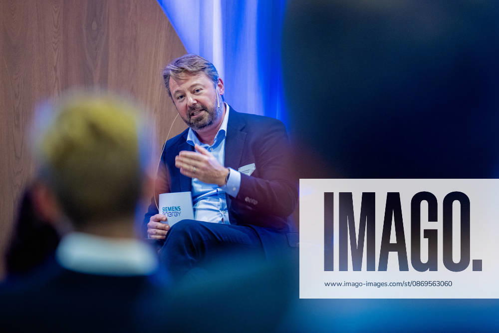 Norsk Industri Offshore’s annual general meeting, Oslo, October 15, 2026. Espen Bostadlokken, CEO of Siemens Energy, at Norsk Industri Offshore’s open members’ meeting at Naeringslivets hus. Photo by Stian Lysberg Solum, NTB, Oslo, Norway. JlnR53ZiE3o Ref BUSJlnR53ZiE3o jpg