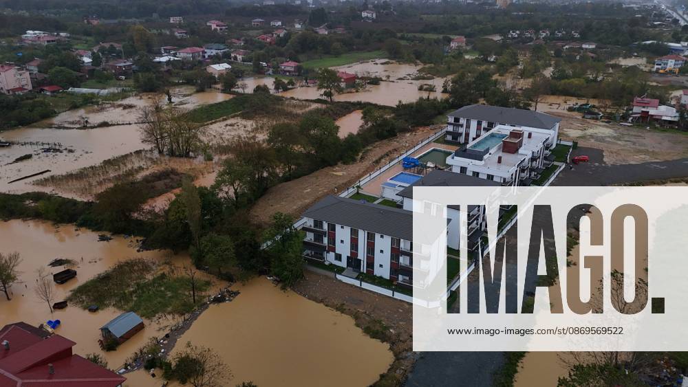 Heavy rain caused flooding in Turkiye s Sakarya SAKARYA, TURKIYE - OCTOBER 15: An aerialview of flooded streets and damaged residential areas after heavy rainfall caused streams and drainage channels to overflow in the Alandere neighborhood of the Kocaali district in Sakarya, Turkiye on October 15, 2026. Homes and roads were submerged due to the localized flash flooding following torrential downpours. Davut Genc Anadolu Sakarya Turkey. Editorial use only. Please get in touch for any other usage.