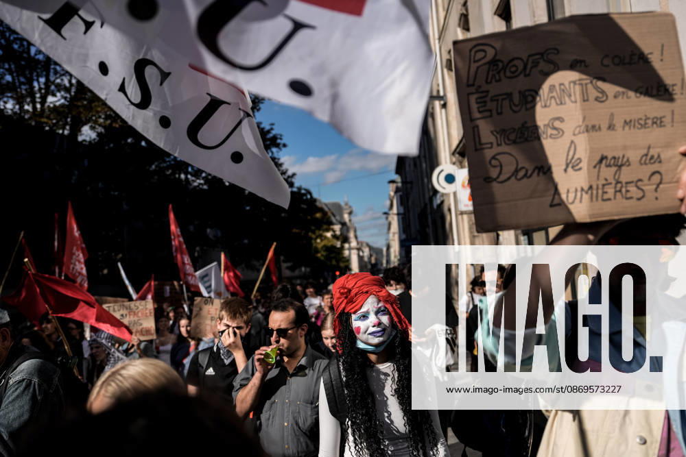 Student protests continue in Nancy NANCY, FRANCE - OCTOBER 15: Students march through the city center during a public demonstration in Nancy, France, on October 15, 2026. Students took to the streets to voice their demands regarding education and youth policies as part of ongoing mobilizations. Muhammed Said Tako Anadolu Nancy France. Editorial use only. Please get in touch for any other usage.