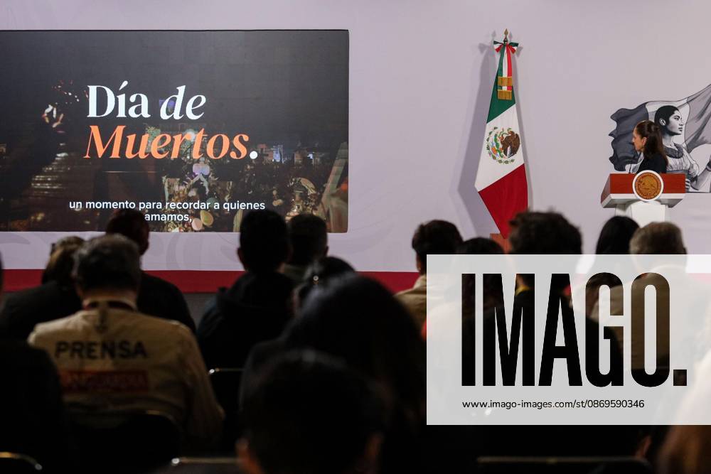 TO-45477- Ciudad de M& xe9;xico. 2026-10 -15. Claudia Sheinbaum Pardo, President of Mexico, during the daily morning press conference in the Treasury Room of the National Palace in Mexico City Alejandro God& xcd;nez Clasos.com.mx - ZUMAcs4_ 20261015_faa_cs4_013