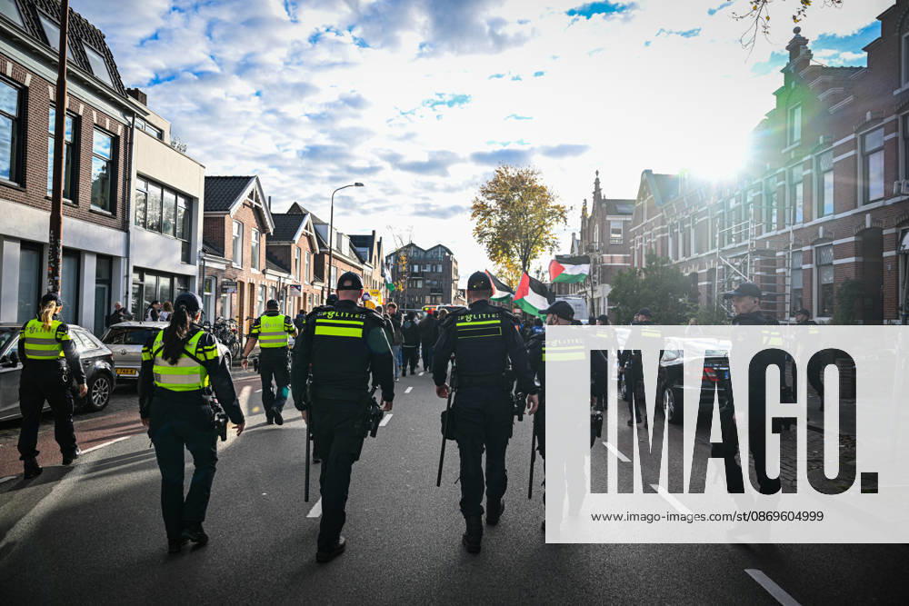 Pro-Palestinian protest in Netherlands ahead of AZ Alkmaar-Hapoe ALKMAAR, NETHERLANDS - OCTOBER 15: Pro-Palestinian demonstrator groups gather near AFAS Stadium to protest the UEFA Europa League football match between AZ Alkmaar and Hapoel Be er Sheva in Alkmaar, Netherlands on October 15, 2026. Security measures were heightened around the venue during the protest ahead of the match. Mouneb Taim Anadolu Alkmaar Netherlands. Editorial use only. Please get in touch for any other usage.