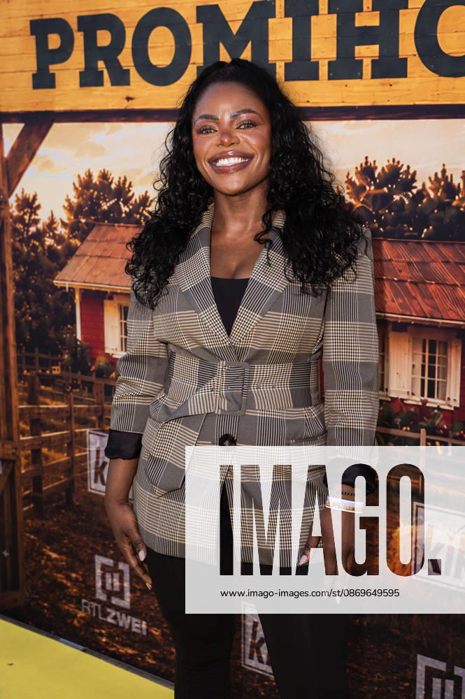 Nancy Nanz at the premiere of Season 2 of the reality TV show *Der Promihof* at the Gertrudenhof adventure farm in Hürth, October 14, 2026 Foto:xT.xFuturexImagex promihof_6014