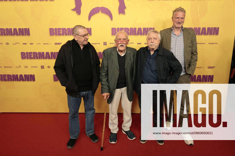 Ulrich Gumpert, Günter Sommer, Wolf Biermann, and Michael Souvignier at the premiere of the documentary *Biermann* at Kino International in Berlin, October 15, 2026 Foto:xS.xGabschx xFuturexImagex biermann_berlin_6028
