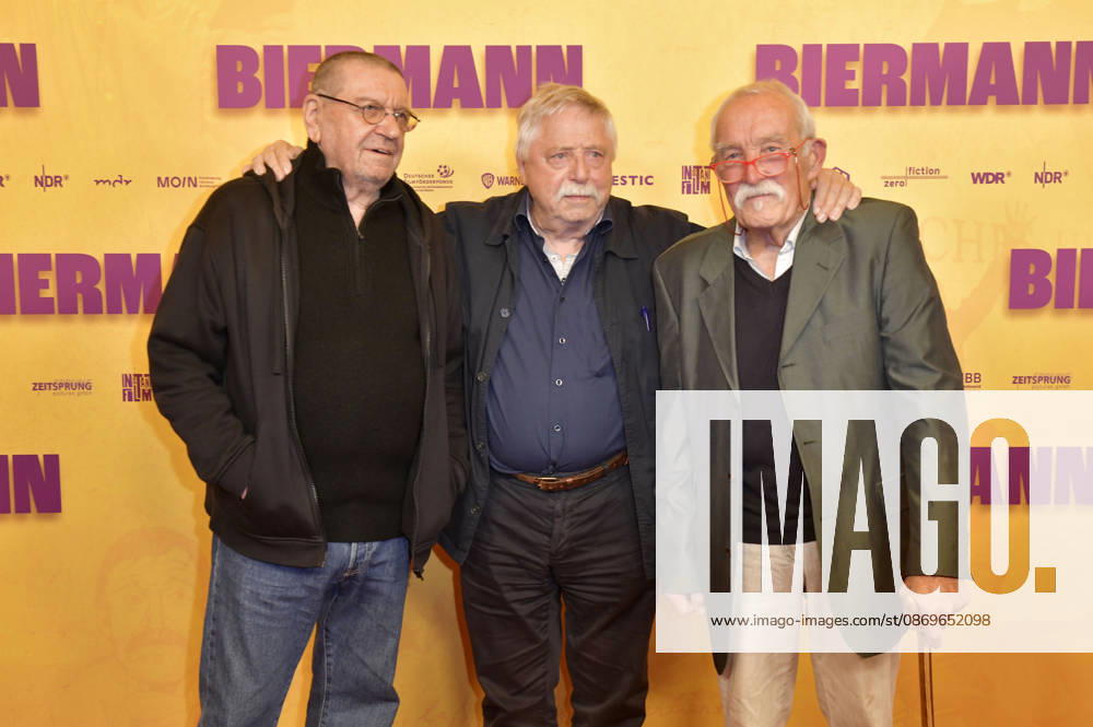 Ulrich Gumpert, Wolf Biermann, and Günter Sommer at the premiere of the documentary *Biermann* at the Kino International in Berlin, October 15, 2026 Foto:xM.xBehrensx xFuturexImagex biermann_berlin_6079