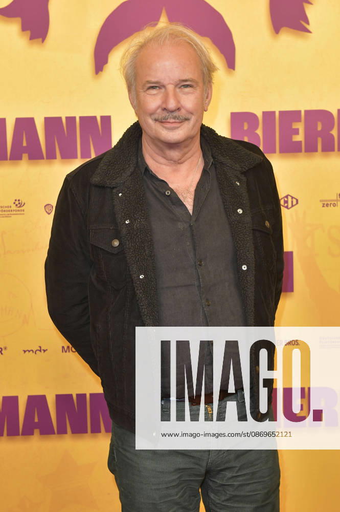 Leander Haußmann at the premiere of the documentary *Biermann* at the Kino International in Berlin, October 15, 2026 Foto:xM.xBehrensx xFuturexImagex biermann_berlin_6092