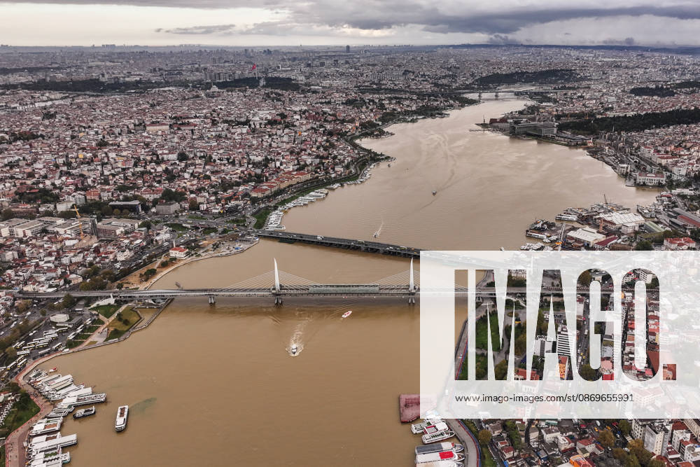 Heavy rain turns Istanbul’s coastal waters brown ISTANBUL, TURKIYE - OCTOBER 16: An aerial view of the brown-colored waters along parts of the Bosphorus and the Golden Horn in Istanbul, Turkiye, following heavy rainfall, on October 16, 2026. Hakan Akgun Anadolu Istanbul Turkey. Editorial use only. Please get in touch for any other usage.