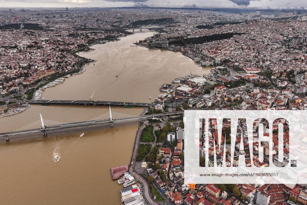 Heavy rain turns Istanbul’s coastal waters brown ISTANBUL, TURKIYE - OCTOBER 16: An aerial view of the brown-colored waters along parts of the Bosphorus and the Golden Horn in Istanbul, Turkiye, following heavy rainfall, on October 16, 2026. Hakan Akgun Anadolu Istanbul Turkey. Editorial use only. Please get in touch for any other usage.