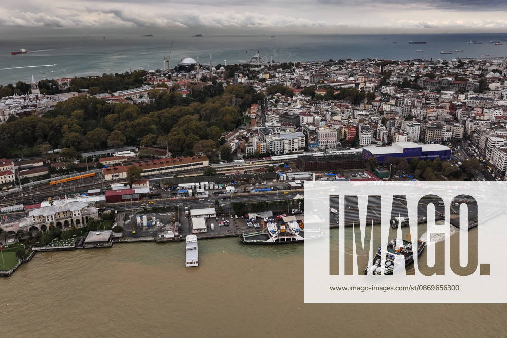 Heavy rain turns Istanbul’s coastal waters brown ISTANBUL, TURKIYE - OCTOBER 16: An aerial view of the brown-colored waters along parts of the Bosphorus and the Golden Horn in Istanbul, Turkiye, following heavy rainfall, on October 16, 2026. Hakan Akgun Anadolu Istanbul Turkey. Editorial use only. Please get in touch for any other usage.