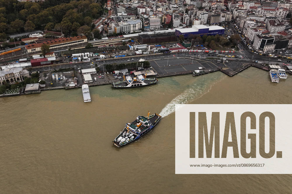 Heavy rain turns Istanbul’s coastal waters brown ISTANBUL, TURKIYE - OCTOBER 16: An aerial view of the brown-colored waters along parts of the Bosphorus and the Golden Horn in Istanbul, Turkiye, following heavy rainfall, on October 16, 2026. Hakan Akgun Anadolu Istanbul Turkey. Editorial use only. Please get in touch for any other usage.