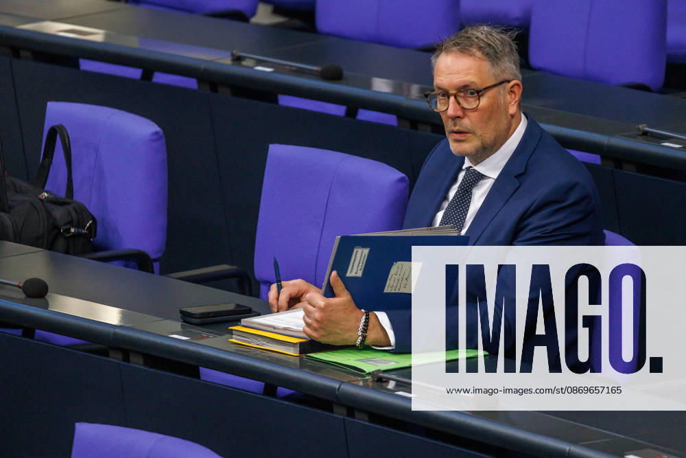 German Bundestag: Alexander Schweitzer (SPD), Federal Minister of Labor and Social Affairs, at the German Bundestag on October 16, 2026, in Berlin, Berlin, Berlin, Germany, Bundestag