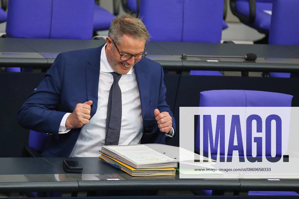 German Bundestag 103rd Session of the Bundestag Federal Minister of Labor and Social Affairs Alexander Schweitzer, SPD