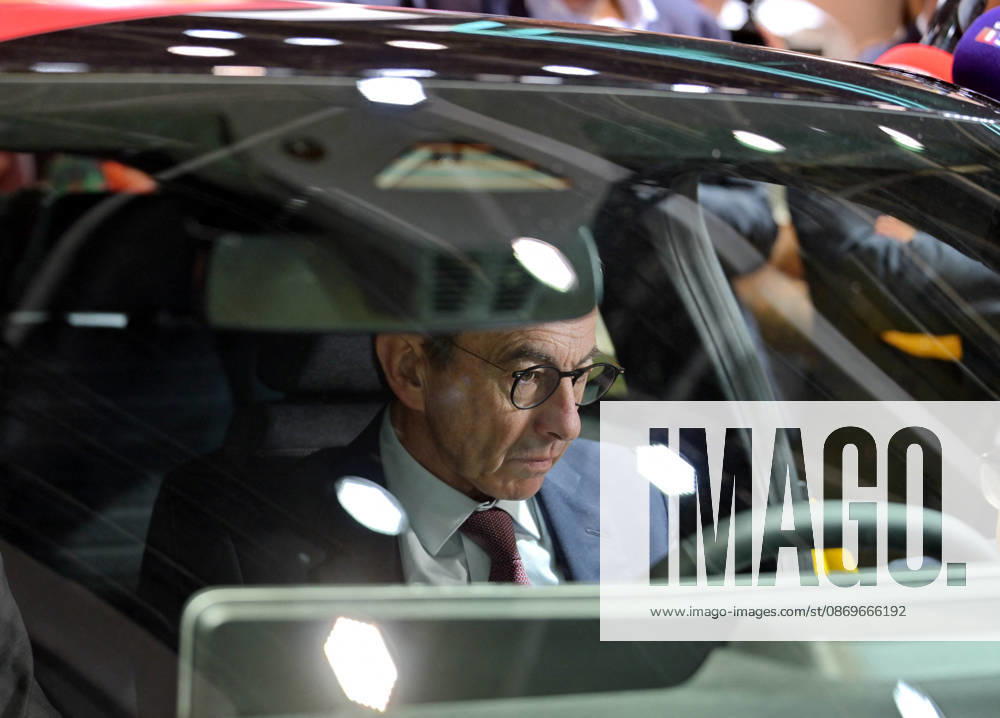 Bruno Retailleau at the Paris Motor Show 2026 Bruno Retailleau candidate for the 2027 presidential election at the International Motor Show 2026 in Paris Porte de Versailles on October 15,2026. Photo Ait Adjedjou Karim ABACAPRESS.COM Paris France