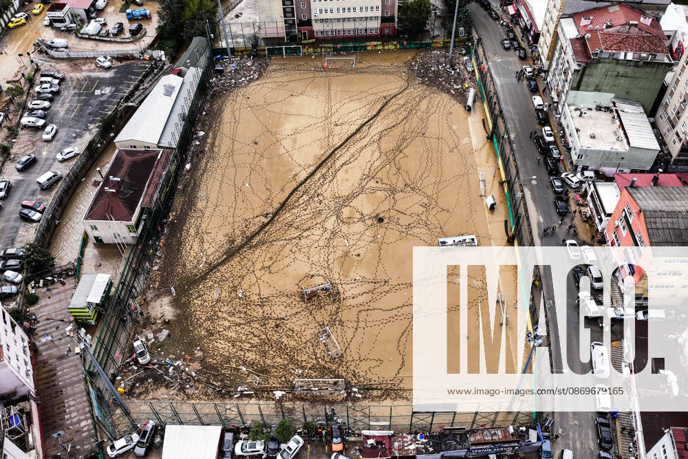 Aftermath of heavy rain in Istanbul ISTANBUL, TURKIYE - OCTOBER 16: An aerial view of mud-covered football fields and ongoing cleanup efforts at Ayazaga Sports Facilities in Istanbul, Turkiye, on October 16, 2026. Cleanup operations continue in areas affected by flooding and heavy rainfall that struck the city on October 14. Hakan Akgun Anadolu Istanbul Turkey. Editorial use only. Please get in touch for any other usage.