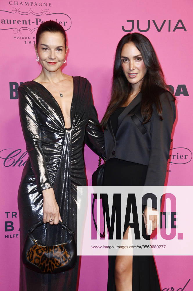 Susan Hoecke and Minu Heydari at the 2026 Tribute to Bambi at Fotografiska Berlin, Berlin, October 15, 2026 Foto:xN.xKubelkax xFuturexImagex bambi_6079