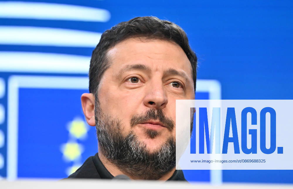 Zelenskyy holds press conference at EU leaders summit in Brussels BRUSSELS, BELGIUM - OCTOBER 16: Ukrainian President Volodymyr Zelenskyy holds a press conference during the second day of the European Union leaders summit in Brussels, Belgium, on October 16, 2026. Dursun Aydemir Anadolu Brussels Belgium. Editorial use only. Please get in touch for any other usage.