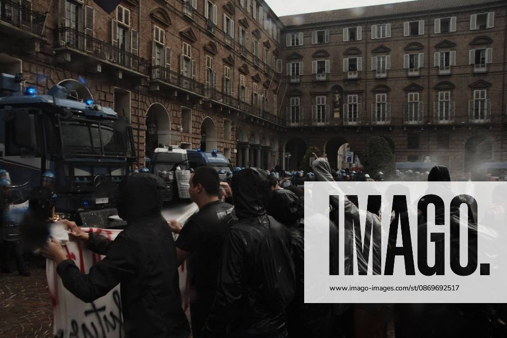 TURIN, ITALY, OCTOBER 16, 2026: Students demonstrate against deteriorating school buildings, insufficient education funding and job insecurity, calling for greater investment in education rather than military spending. Clashes break out in Piazza Castello, where police use water cannons and charge demonstrators. Earlier along the route, teachers link arms between students and police to prevent confrontation. Turin Italy - ZUMAq101 20261016_zna_q101_141