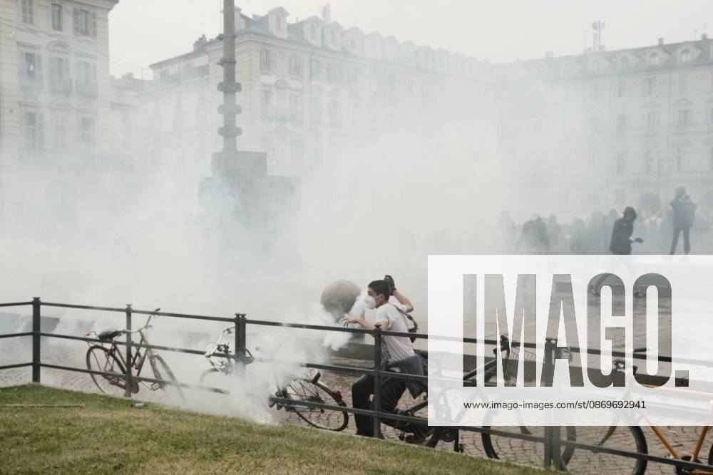 TURIN, ITALY, OCTOBER 16, 2026: Students demonstrate against deteriorating school buildings, insufficient education funding and job insecurity, calling for greater investment in education rather than military spending. Clashes break out in Piazza Castello, where police use water cannons and charge demonstrators. Earlier along the route, teachers link arms between students and police to prevent confrontation. Turin Italy - ZUMAq101 20261016_zna_q101_150
