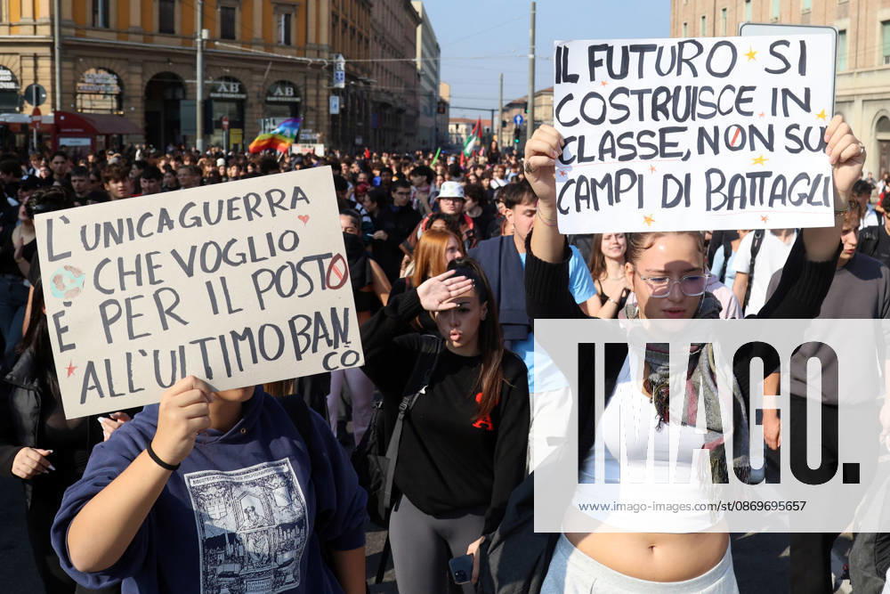 IPA89762468 - Bologna, October 16, 2026. Students and environmentalists gathered to demonstrate in support of the environment and against war on International Climate Day. Pictured is the march organized by OSA (Alternative Student Opposition) and Cambiare Rotta.