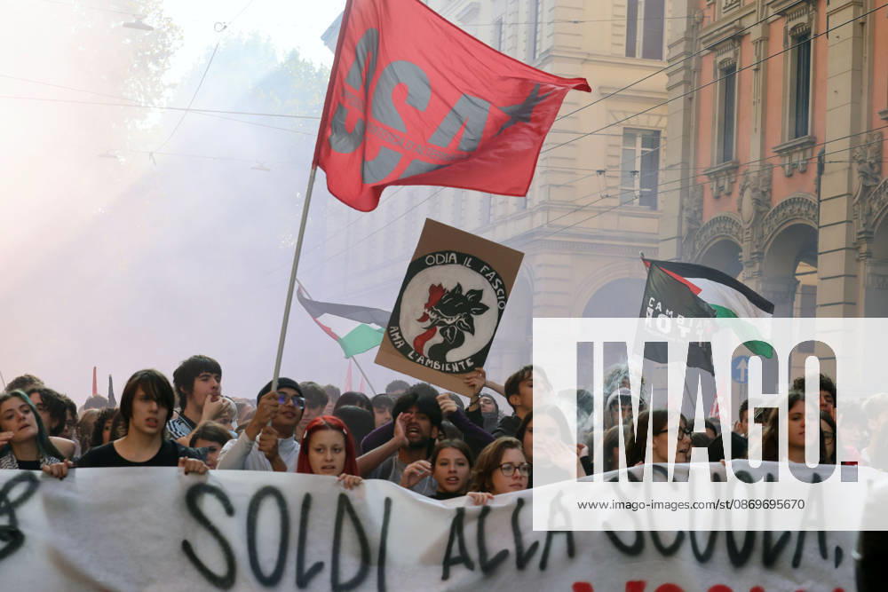 IPA89762445 - Bologna, October 16, 2026. Students and environmentalists gathered to demonstrate in support of the environment and against war on International Climate Day. Pictured is the march organized by OSA (Alternative Student Opposition) and Cambiare Rotta.
