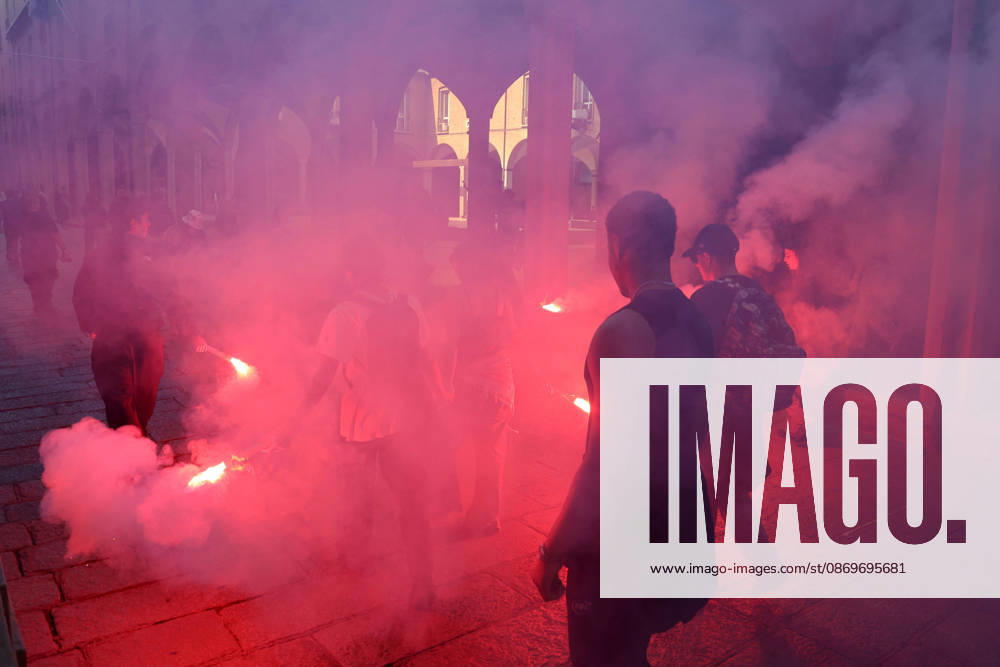 IPA89762490 - Bologna, October 16, 2026. Students and environmentalists gathered to demonstrate in support of the environment and against war on International Climate Day. Pictured is the march organized by OSA (Alternative Student Opposition) and Cambiare Rotta.