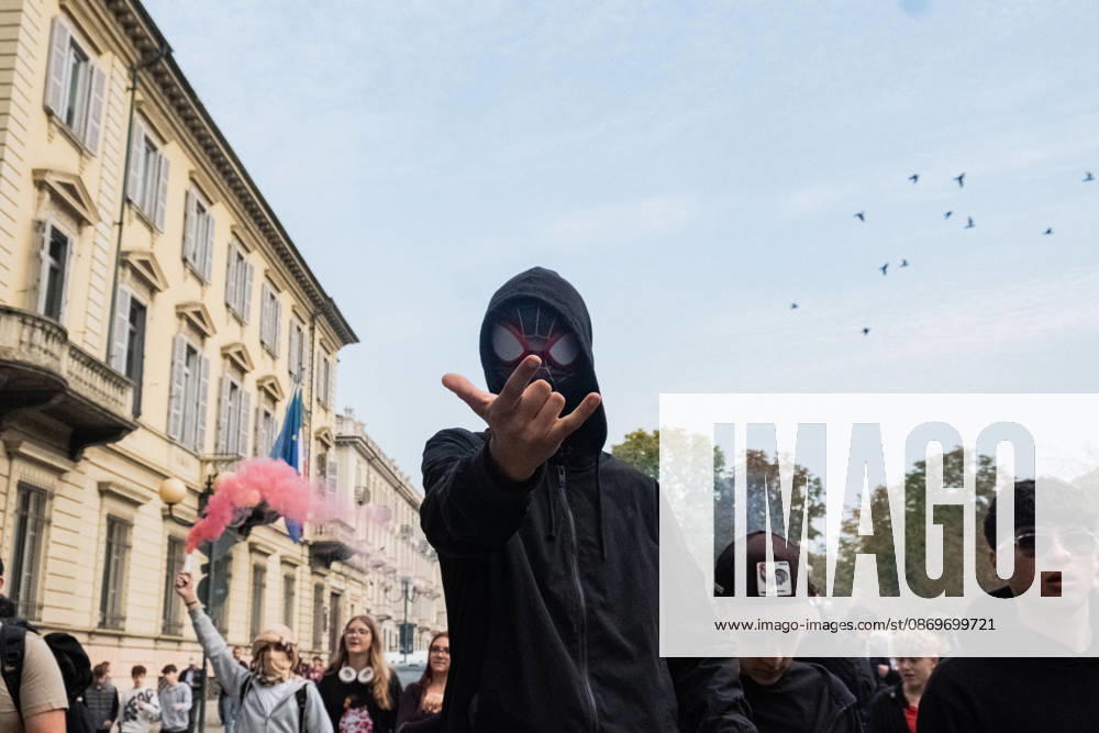 Reportage - Student strike in Turin A protester wearing a Spider-Man mask in the march during Student strike in Turin, Reportage in Turin, Italy, October 16 2026 Turin City of Turin Italy
