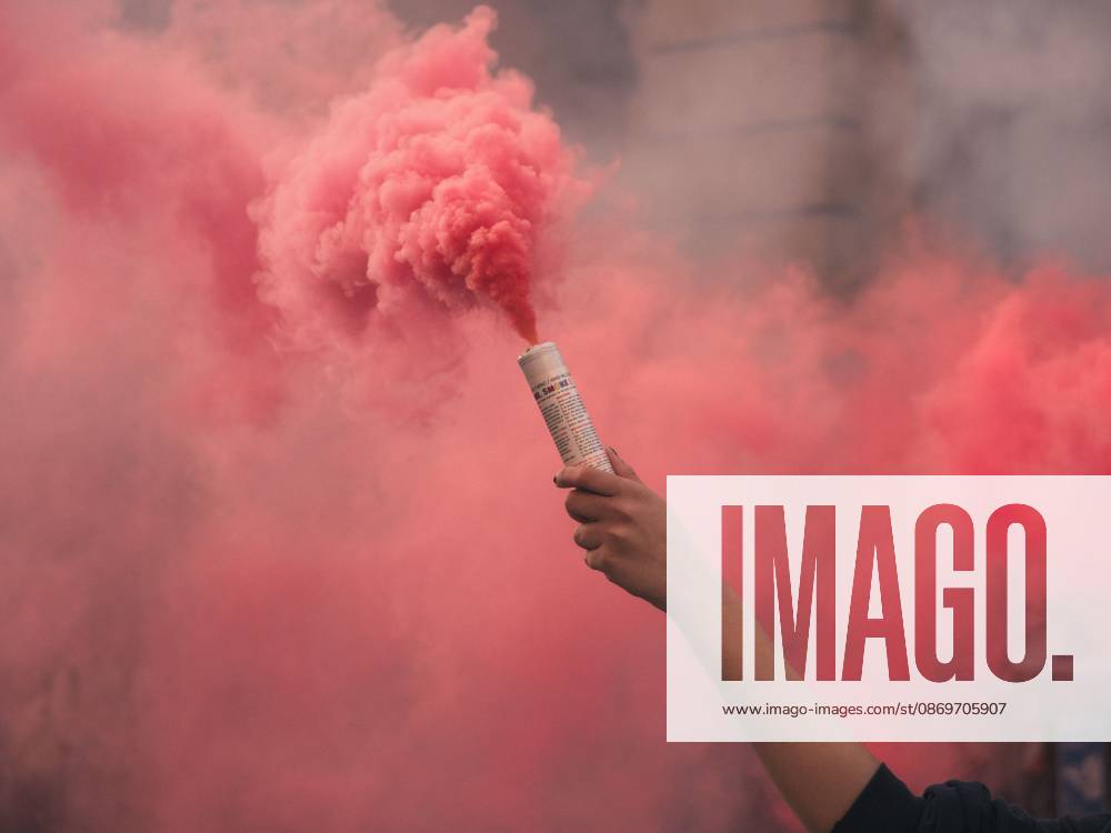 BOLOGNA, ITALY, OCTOBER 16, 2026: Students march through central Bologna demanding improved school conditions and greater investment in education rather than military spending, during a day of student demonstrations across Italy. Bologna Italy - ZUMAq101 20261016_zna_q101_199