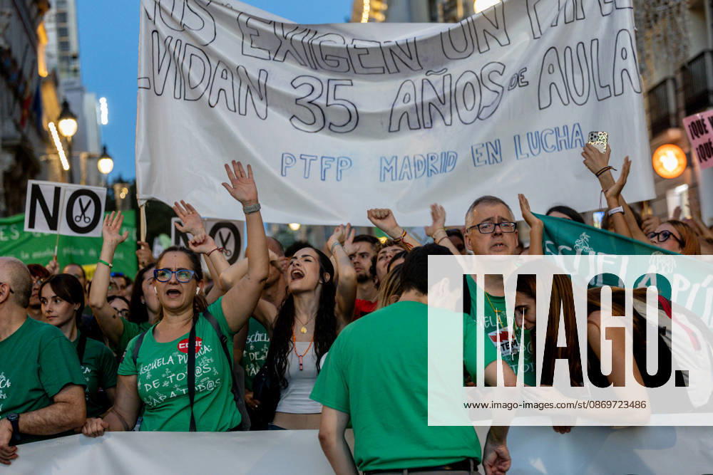 Protest Marking the Indefinite Teachers’ Strike in Madrid: Dozens of people gathered at a rally to mark the education strike on October 16, 2026, in Madrid, Spain. The public education strike in Madrid began on October 14 with full-scale walkouts and varying levels of participation among unions and the regional government. Teachers are demanding lower student-to-teacher ratios, higher salaries, and more staff. Ayuso describes the protest as political, while the mobilization will shift to partial walkouts next week OCTOBER 16, 2026 EDUCATION PROTEST RALLY TEACHERS’ STRIKE STRIKE Madrid Madrid, Spain