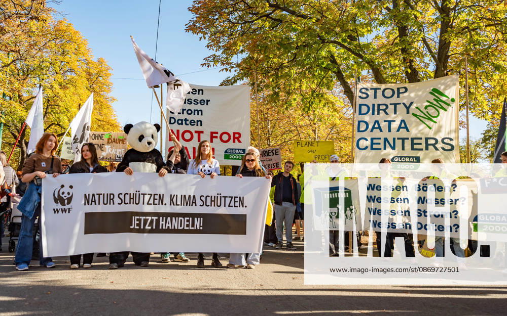 Fridays For Future Climate Strike: Announcing Climate Action Isn’t Enough—Without Climate Action, Everything Is Nothing Participants in the Fridays For Future climate strike, under the slogan Announcing Climate Action Isn’t Enough—Without Climate Action, Everything Is Nothing, gathered on Prater Hauptallee near Praters