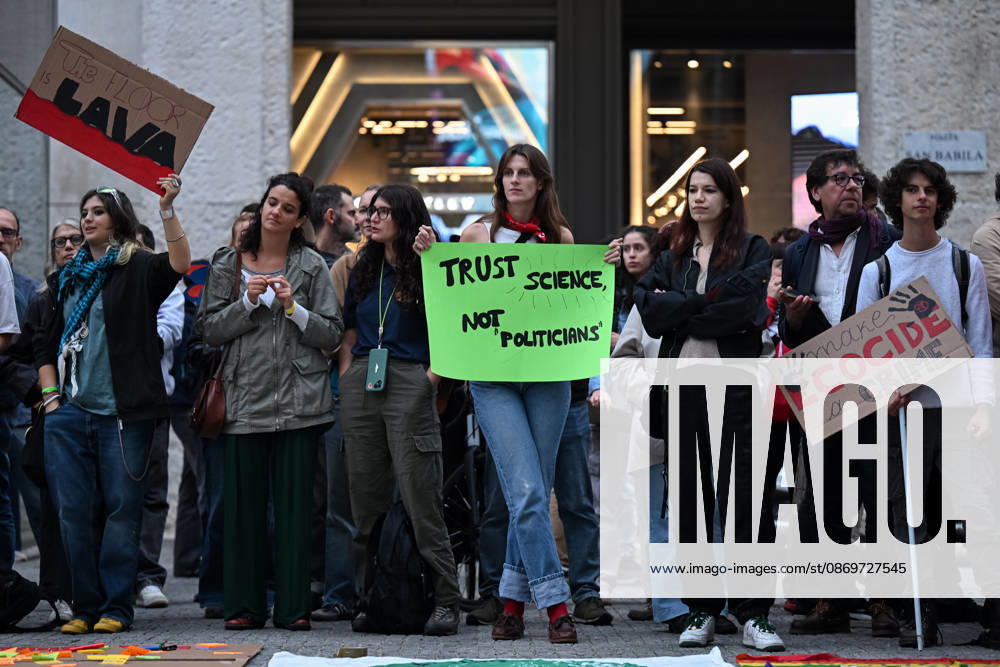 Fridays for Future climate strike in Milan, Italy MILAN, ITALY - OCTOBER 16: Climate activists from Fridays for Future take part in a demonstration during a nationwide climate strike in Milan, Italy, on October 16, 2026. Demonstrations are taking place in more than 25 Italian cities, with protesters demanding stronger government action against climate change, faster progress towards renewable energy and greater climate justice. Piero Cruciatti Anadolu Milan Italy. Editorial use only. Please get in touch for any other usage.