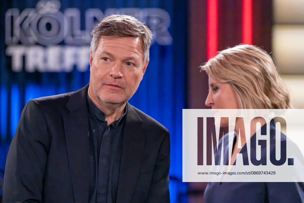 Cologne Meetup on October 16, 2026. Pictured: Robert Habeck, author and former politician, in conversation with host Susann Link. As always, Susann Link and Micky Beisenherz interview their guests with both sensitivity and humor. Cologne, North Rhine-Westphalia, Germany
