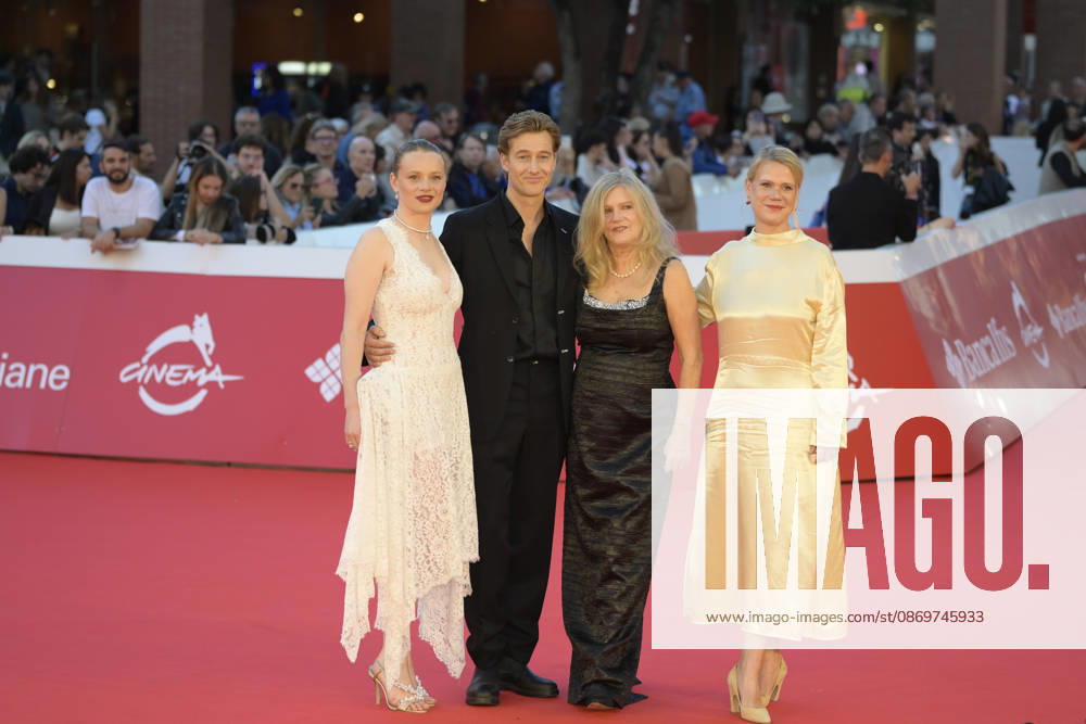 Luna Wedler (l), Alexander Fehling (c), Barbara Sukowa (c) and Fauke Finsterwalder (r) attend the red carpet for the film LEurotrashi at the 2026 Rome Film Fest, held at the Auditorium Parco della Musica. Rome Italy - ZUMAs197 20261016_aaa_s197_284
