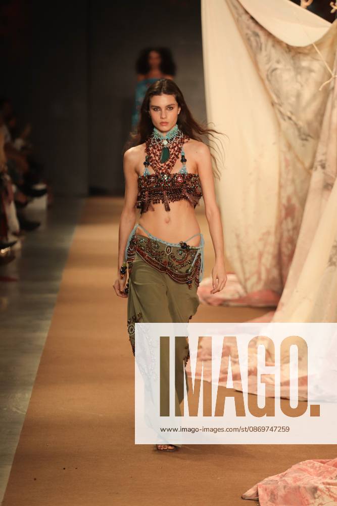 Hisha s fashion show at SPFW. Sao Paulo (SP), 10 16 2026 - Fashion SPFW - Hisha fashion show during Sao Paulo Fashion Week N61 at Pacubra in Ibirapuera, Sao Paulo.(Foto: Fabricio Bomjardim Thenews2 imago images) Hisha s fashion show at SPFW.
