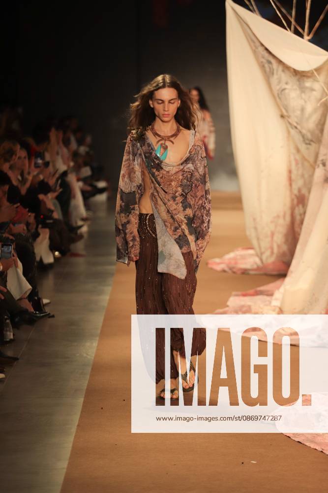 Hisha s fashion show at SPFW. Sao Paulo (SP), 10 16 2026 - Fashion SPFW - Hisha fashion show during Sao Paulo Fashion Week N61 at Pacubra in Ibirapuera, Sao Paulo.(Foto: Fabricio Bomjardim Thenews2 imago images) Hisha s fashion show at SPFW.