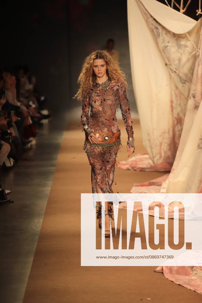 Hisha s fashion show at SPFW. Sao Paulo (SP), 10 16 2026 - Fashion SPFW - Hisha fashion show during Sao Paulo Fashion Week N61 at Pacubra in Ibirapuera, Sao Paulo.(Foto: Fabricio Bomjardim Thenews2 imago images) Hisha s fashion show at SPFW.