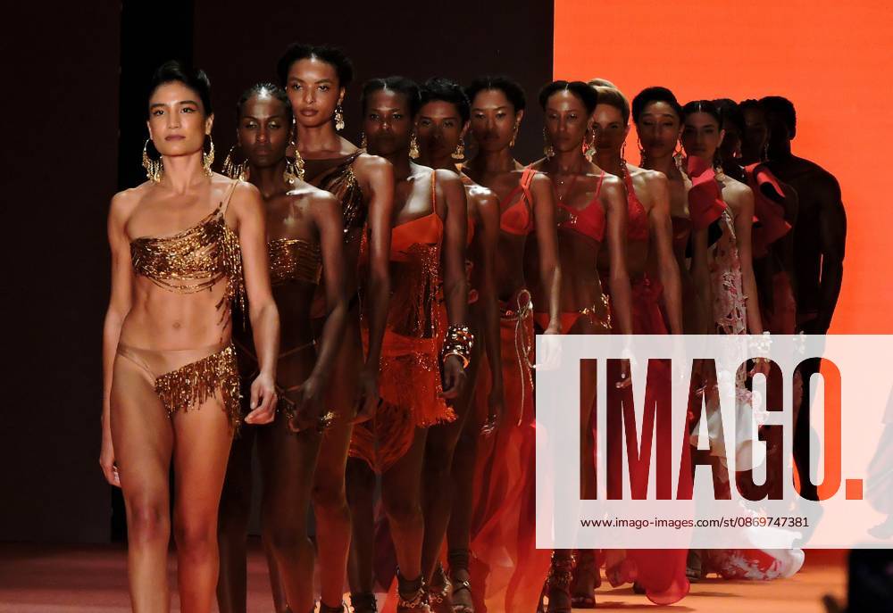 Movement during SPFW Sao Paulo (SP), 10 16 2026 - Fashion SPFW N61 Backstage - Activity on the fourth day of Sao Paulo Fashion Week at Pacubra in Ibirapuera, Sao Paulo, this Friday, October 16, 2026.(Foto: Leandro Chemalle Thenews2 imago images) movement during SPFW