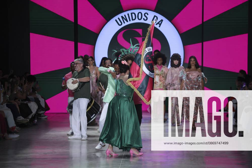 Santa Resistencia presents its collection at SPFW N61. Sao Paulo (SP), 10 16 2026 Fashion SPFW n61 The Santa Resistencia brand presents its collection during Sao Paulo Fashion Week n61, in Sao Paulo, this Friday (16).(Foto: Leco Viana Thenews2 imago images) Santa Resistencia presents its collection at SPFW N61.