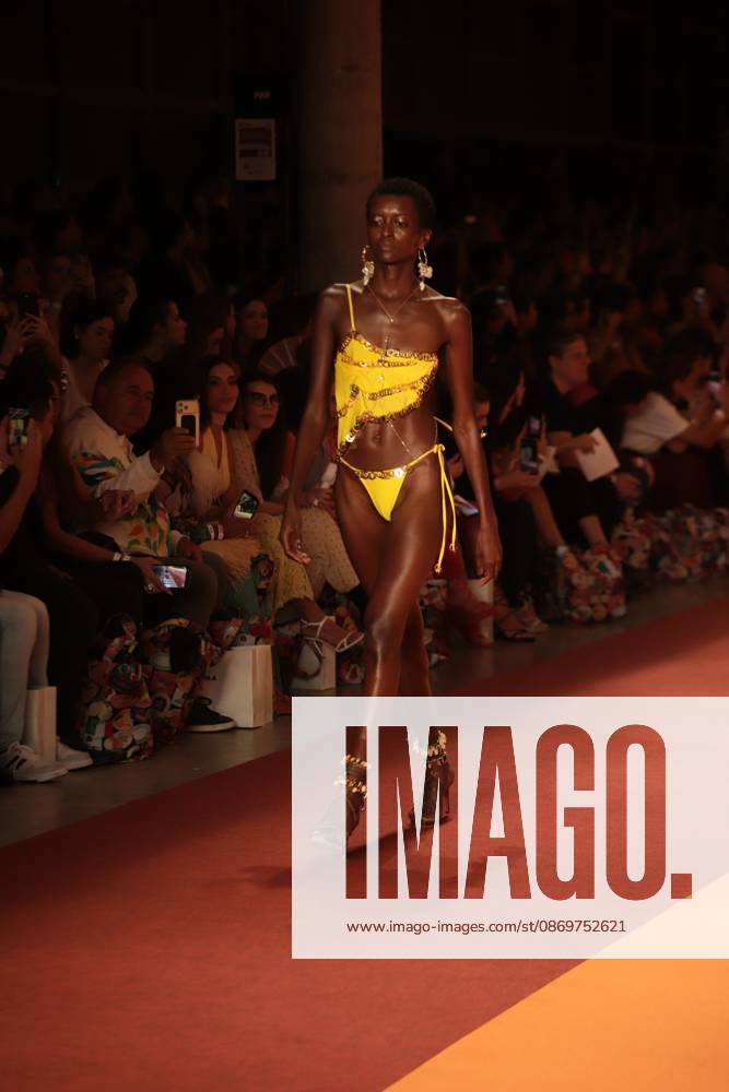 Amir Slama parade Sao Paulo (SP), 10 16 2026 - Fashion SPFW - Amor Slama fashion show during Sao Paulo Fashion Week N61 at Pacubra in Ibirapuera, Sao Paulo.(Foto: Fabricio Bomjardim Thenews2 imago images) Amir Slama parade