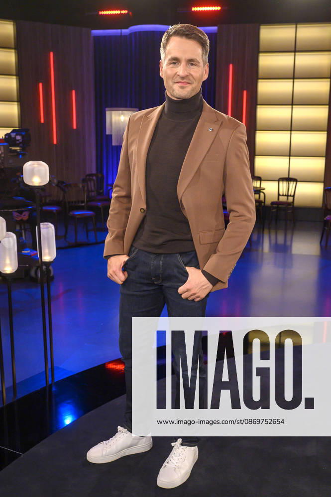 Alexander Klaws during the taping of the WDR talk show Kölner Treff at WDR Studio BS 3 in Cologne, October 16, 2026 Foto:xW.xRanderathx xFuturexImagex koelner_treff1610_6025
